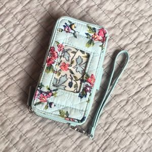 COPY - COPY - Vera Bradley RFID Wristlet